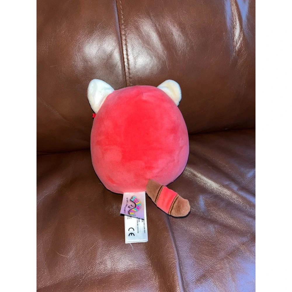 Squishmallows red panda